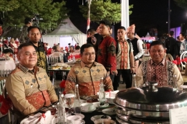 HUT Sulsel ke-354, Pj. Gubernur Sulsel Antusias Kunjungi Stand UMKM Kab. Bantaeng